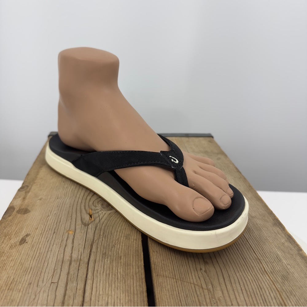 OluKai Women's Nu'a‎ Pi'o Sandals in Black Size 10 Beach Flip Flops Authentic 40 - Picture 7 of 16